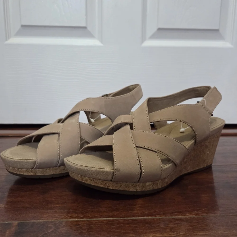 Clarks Unstructured Leather Strappy Wedges Un Capri Step Sand Size 9 Medium